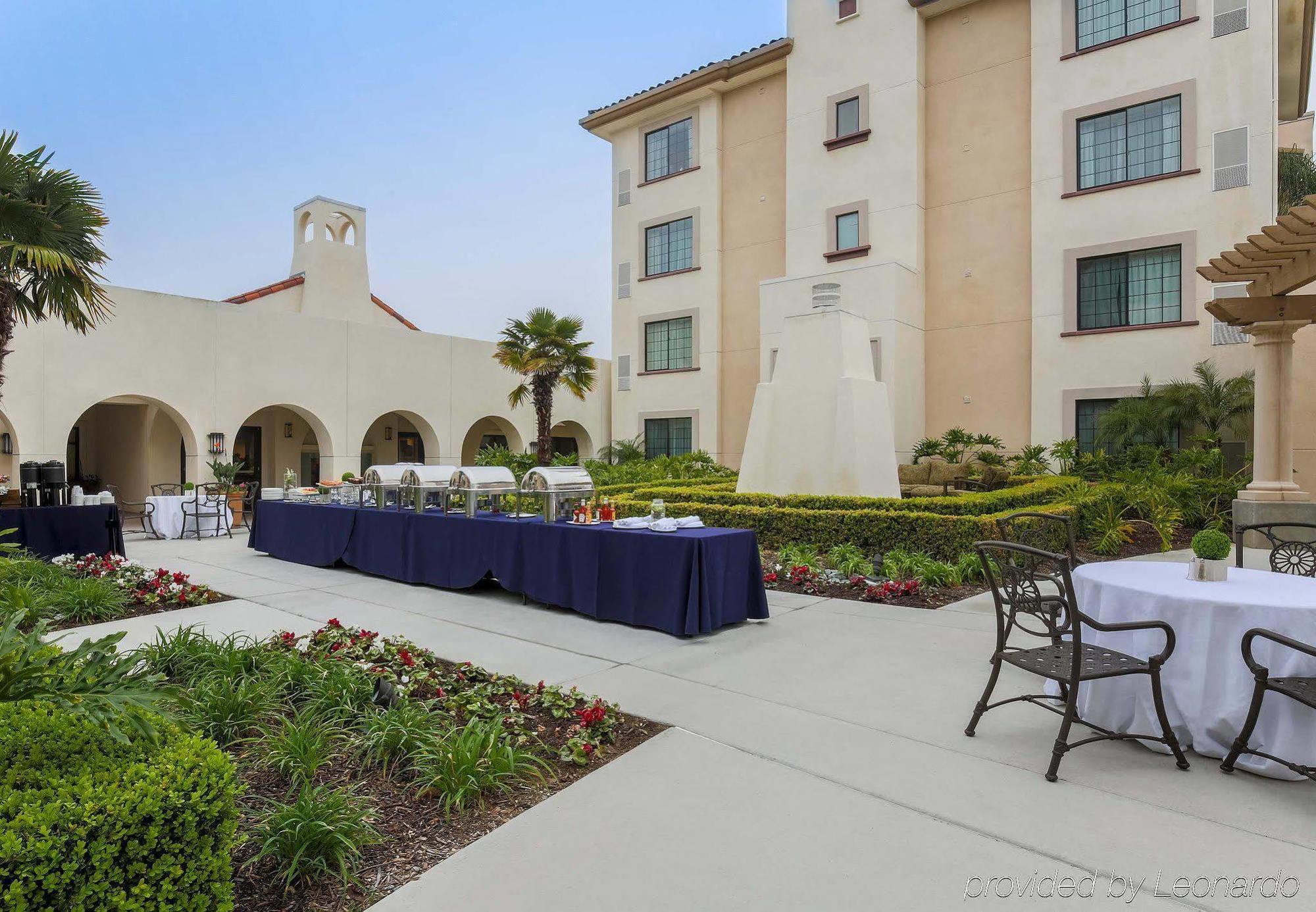 Courtyard San Diego Airport/Liberty Station Esterno foto